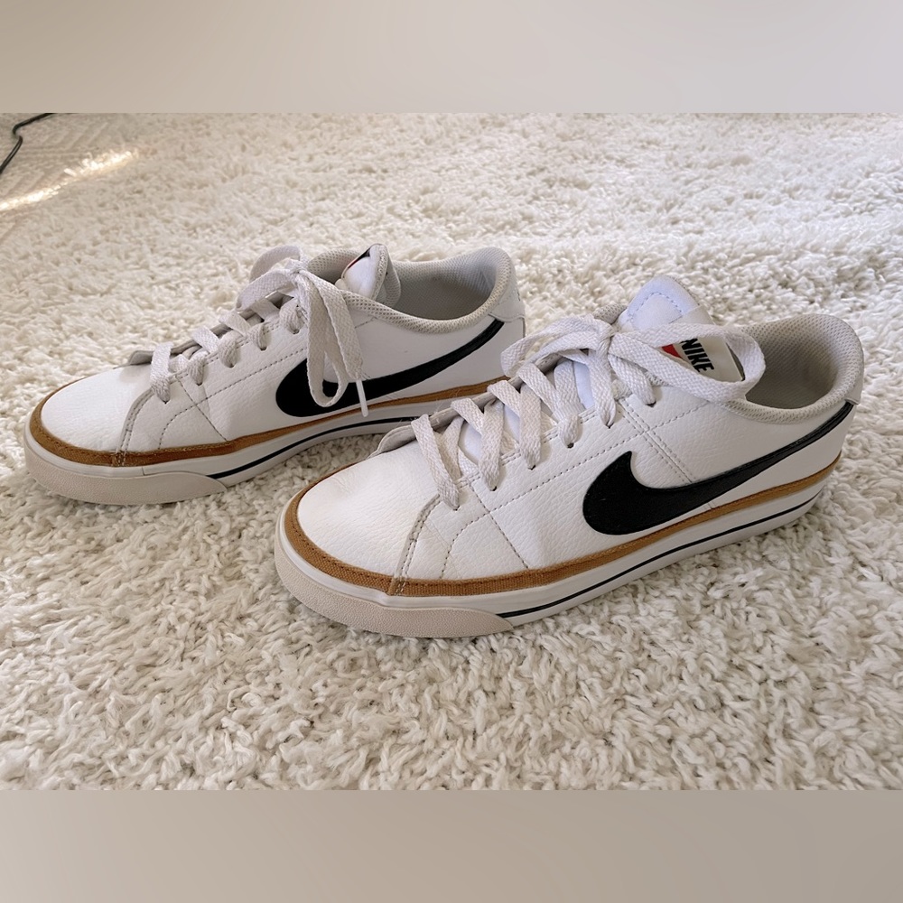 Nike Court Legacy - Men’s Size 7.5 - Women’s Size 9